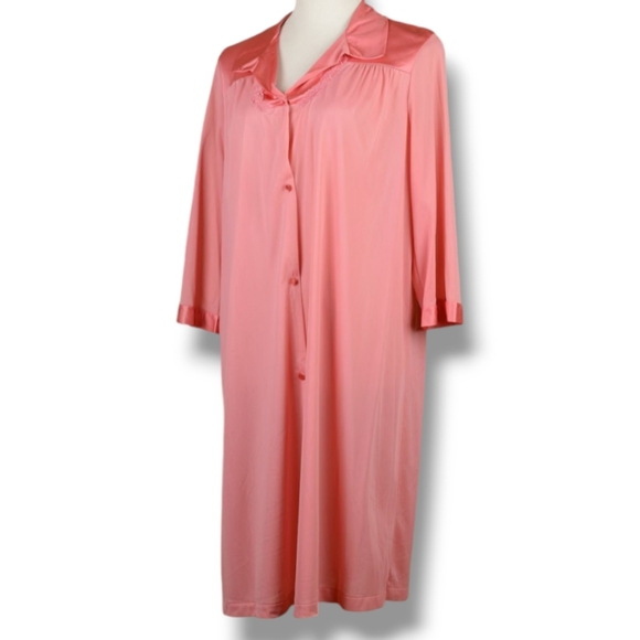 Vanity Fair Pink Robe Large Vintage 70’s Pockets Bottons size M - Picture 1 of 7